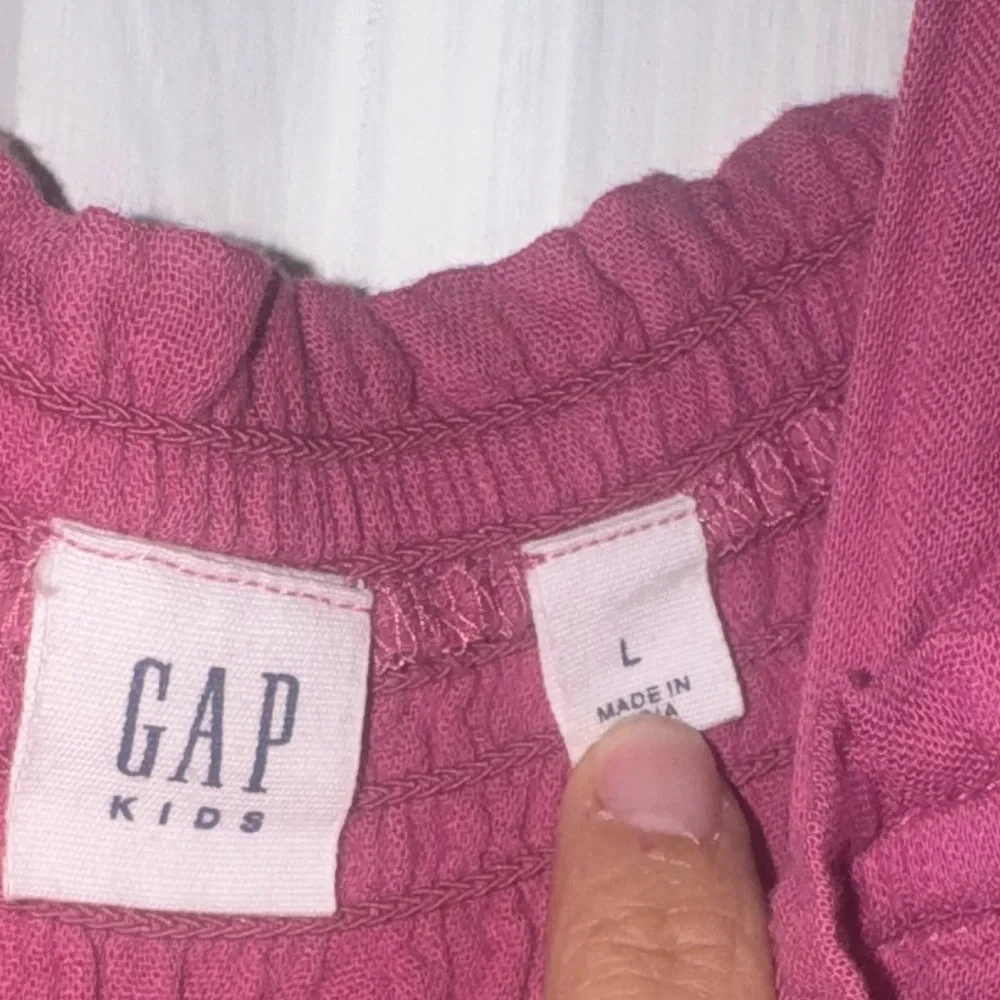 GAP Girls Pink Gauze Flutter Sleeve Top Size 10 L Smocked NWOT